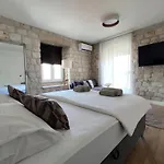 Exalto Gostinjska kuća 3*