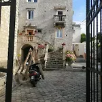 بيت ضيافة Exalto