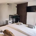 بيت ضيافة Exalto 3*