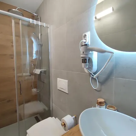 Exalto Guest house 3*