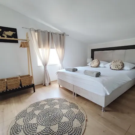 Exalto Casa de hóspedes Trogir