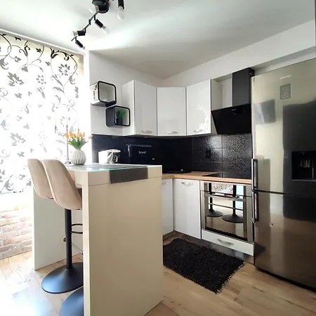 Exalto Guest house 3*