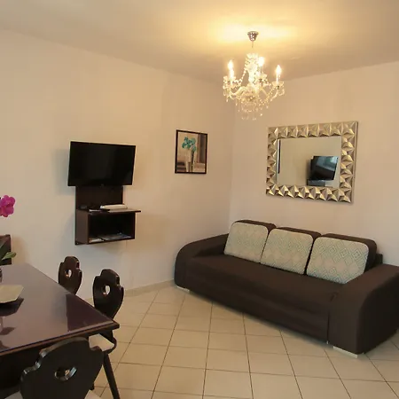 Exalto Casa de hóspedes 3*