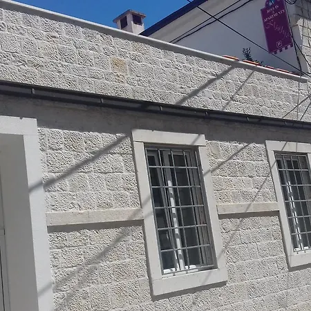 Exalto Guest house 3*